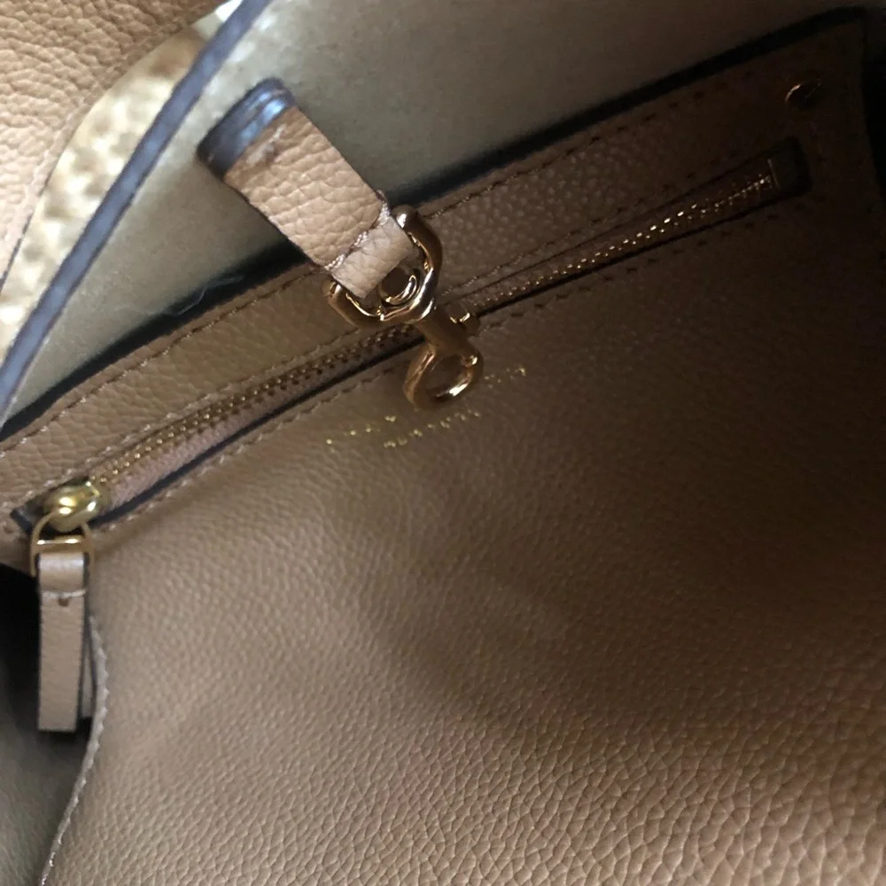 Tory Burch Small Hobo Bag in Tiramisu.